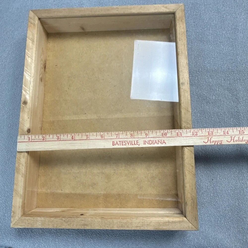 Wood Display Case  12 x 16 x 2 1/2 for Arrowheads Knifes Collectibles & More